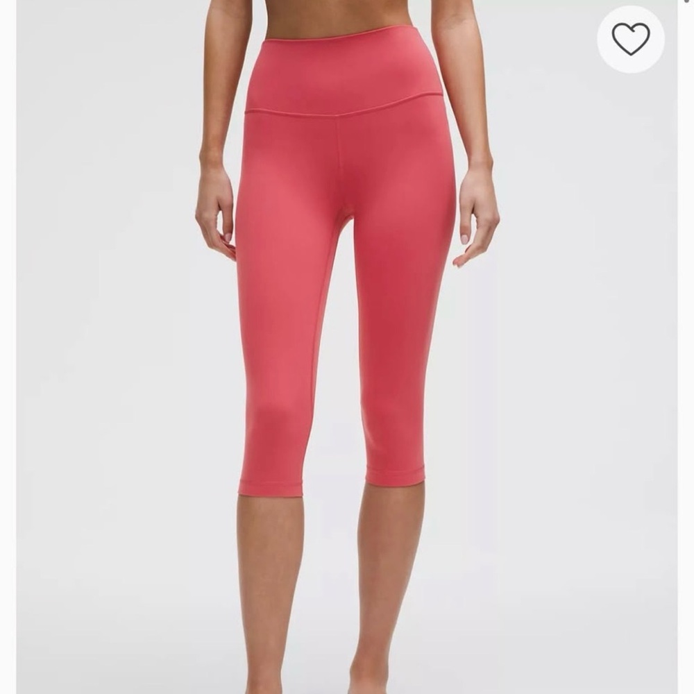 Desert Red Lululemon Align High-Rise Crop size 6 17"